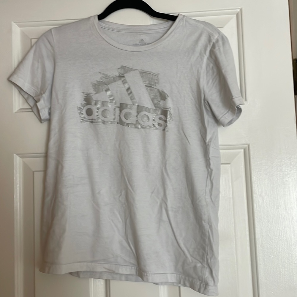Adidas Juniors Small white T-shirt